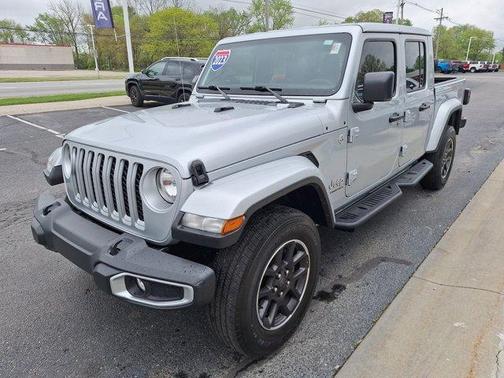 2023 Jeep Gladiator Overland