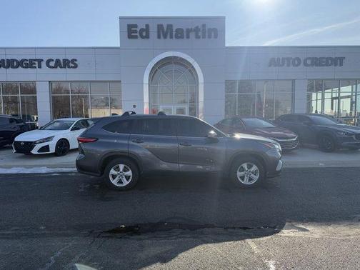 2023 Toyota Highlander LE