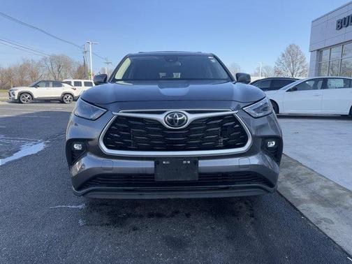 2023 Toyota Highlander LE