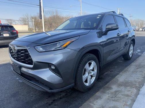 2023 Toyota Highlander LE