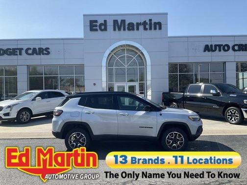 Silver Zynith 2024 Jeep Compass Trailhawk