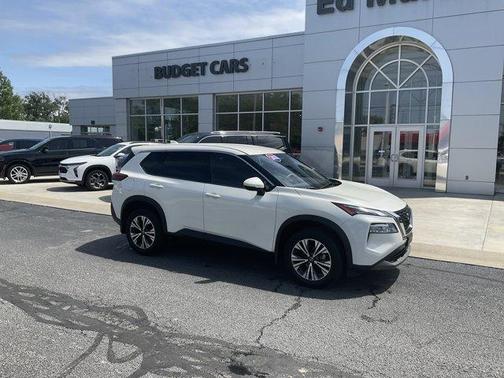White 2021 Nissan Rogue SV