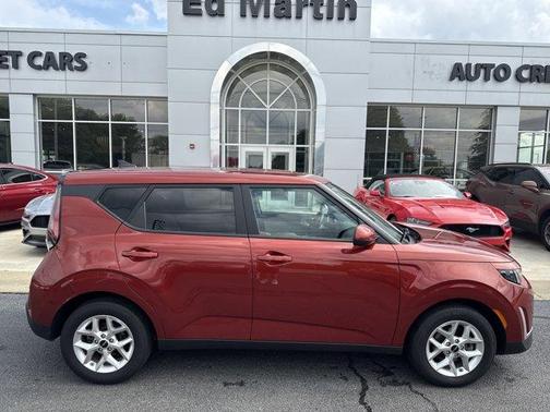 2024 Kia Soul LX