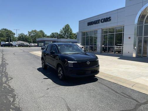 Super Black 2025 Nissan Kicks SV