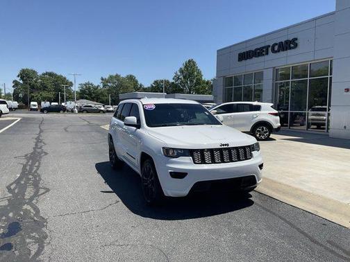 Bright White Clearcoat 2018 Jeep Grand Cherokee Altitude