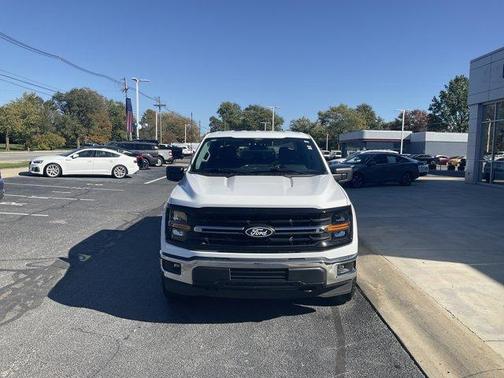 Oxford White 2025 Ford F-150 XLT