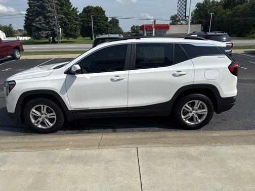 2022 GMC Terrain SLE