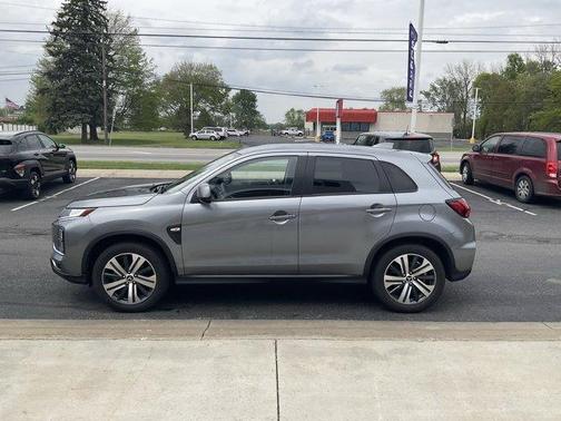 Gray 2024 Mitsubishi Outlander Sport 2.0 ES