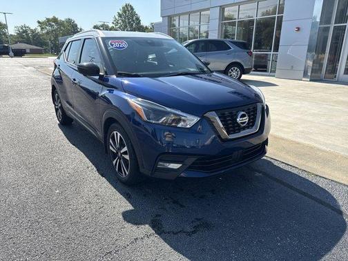 2020 Nissan Kicks SR