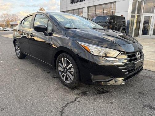 2023 Nissan Versa 1.6 SV