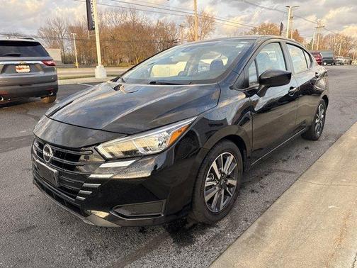 2023 Nissan Versa 1.6 SV