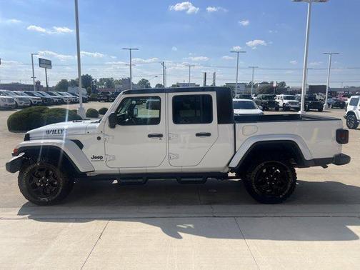 2022 Jeep Gladiator Sport