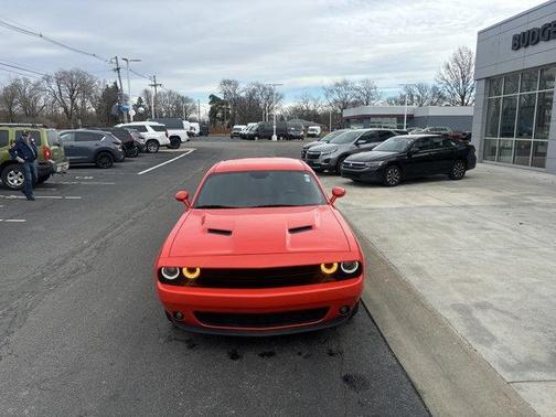 2022 Dodge Challenger SXT