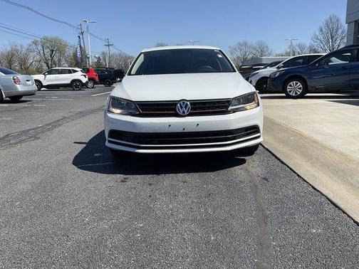 Pure White 2015 Volkswagen Jetta 2.0L S