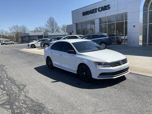 Pure White 2015 Volkswagen Jetta 2.0L S