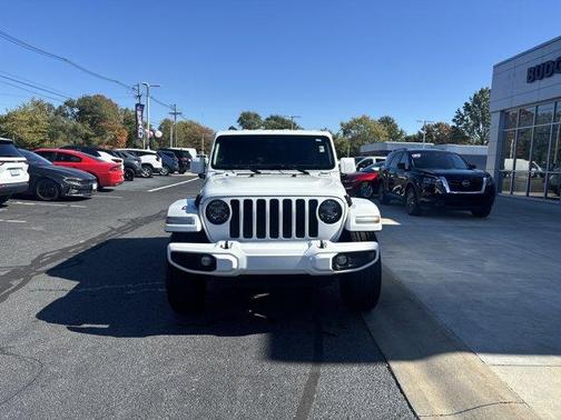 2021 Jeep Wrangler Unlimited Sahara Altitude