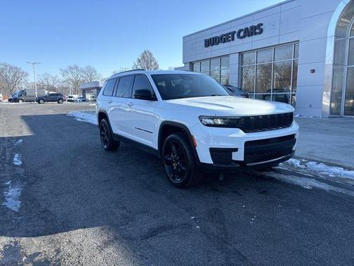 2023 Jeep Grand Cherokee L Laredo