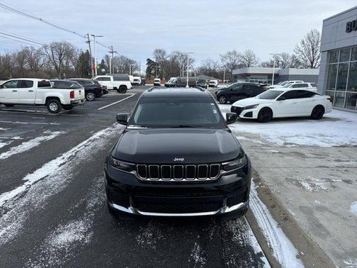 2023 Jeep Grand Cherokee L Laredo