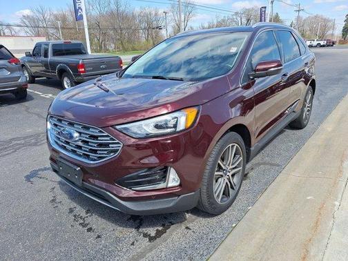 2022 Ford Edge Titanium
