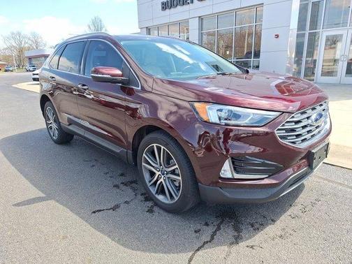 2022 Ford Edge Titanium