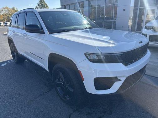 2023 Jeep Grand Cherokee Altitude