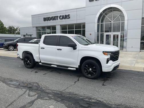 Summit White 2022 Chevrolet Silverado 1500 Custom