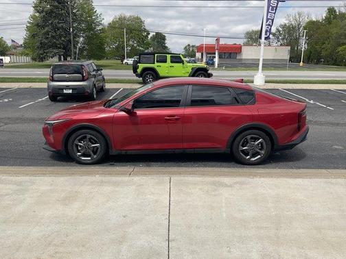Currant Red 2025 Kia K4