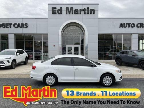 White 2015 Volkswagen Jetta 2.0L S