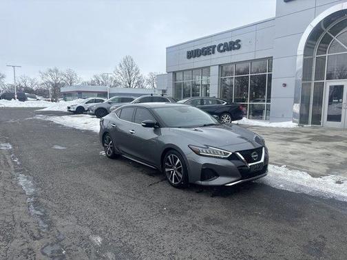 2023 Nissan Maxima SV