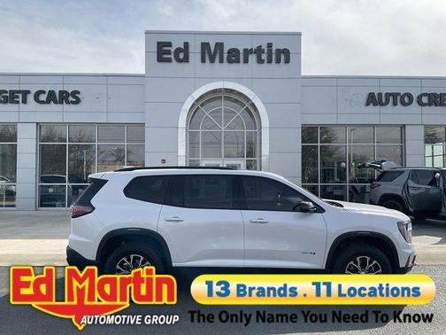 White Frost Tri-Coat 2024 GMC Acadia AT4