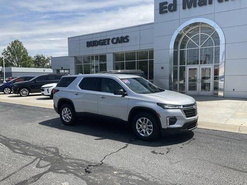 Silver Ice Metallic 2022 Chevrolet Traverse LS