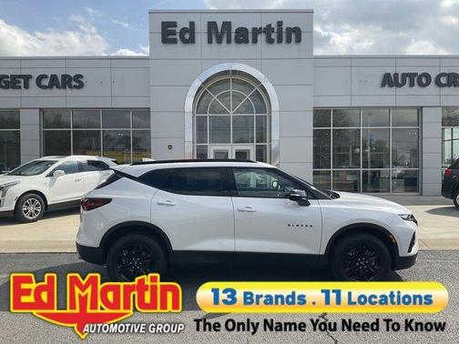 Iridescent Pearl Tricoat 2022 Chevrolet Blazer 2LT