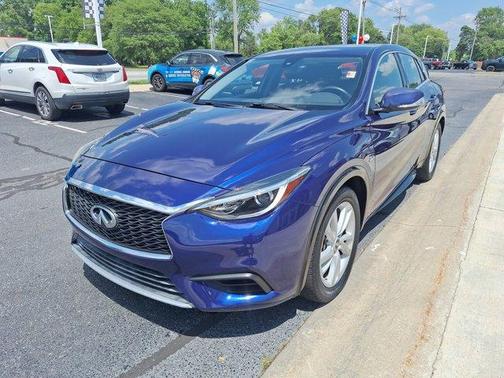 2018 INFINITI QX30 Base