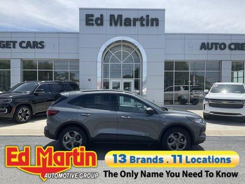 Gray Metallic 2025 Ford Escape ST-Line