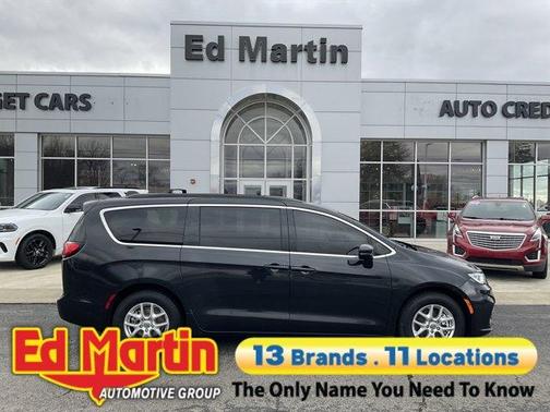 2022 Chrysler Pacifica Touring-L