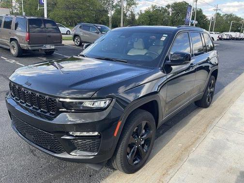 Rocky Mountain Pearlcoat 2024 Jeep Grand Cherokee Limited
