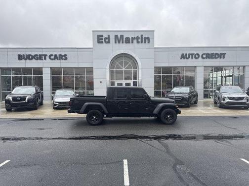 2023 Jeep Gladiator Sport