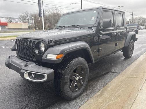 2023 Jeep Gladiator Sport