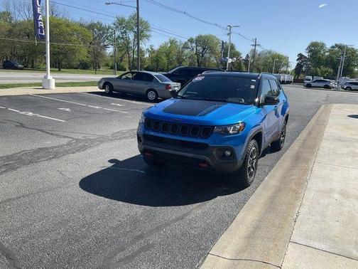 Hydro Blue Pearlcoat 2024 Jeep Compass Trailhawk