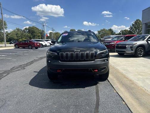 2019 Jeep Cherokee Trailhawk