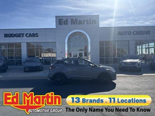 2022 Nissan Kicks SR