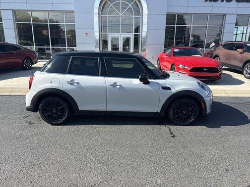 2022 MINI Hardtop Oxford Edition