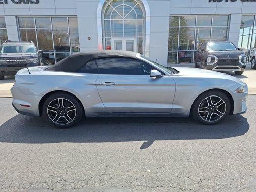 2022 Ford Mustang EcoBoost Premium