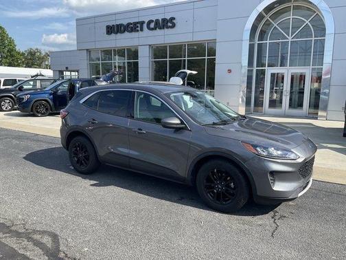 Gray Metallic 2021 Ford Escape SE