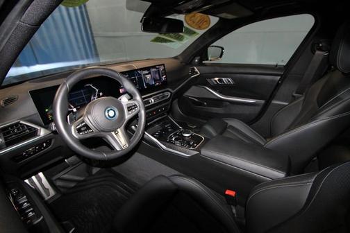2023 BMW 330e 330e
