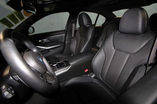 2023 BMW 330e 330e