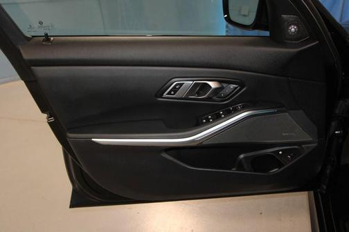 2023 BMW 330e 330e