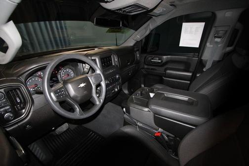 2025 Chevrolet Silverado 2500 Custom