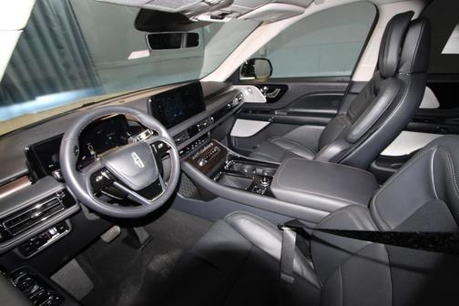 Pristine White 2026 Lincoln Aviator Reserve AWD