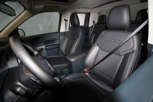 Gray 2026 Ford Maverick Lobo Standard